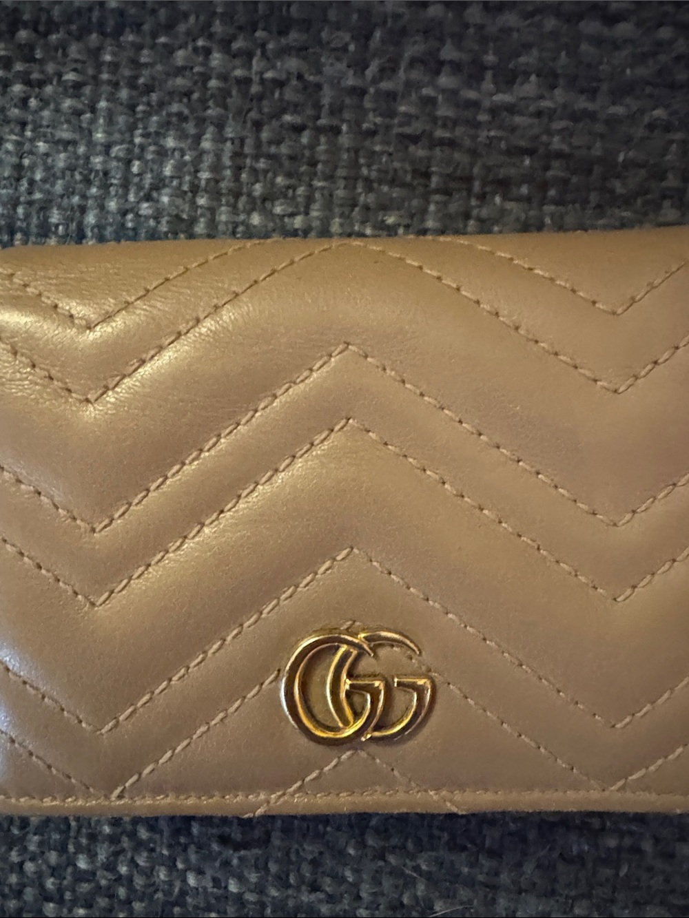 Gucci Tan Chevron Leather Wallet with Gold GG Emblem